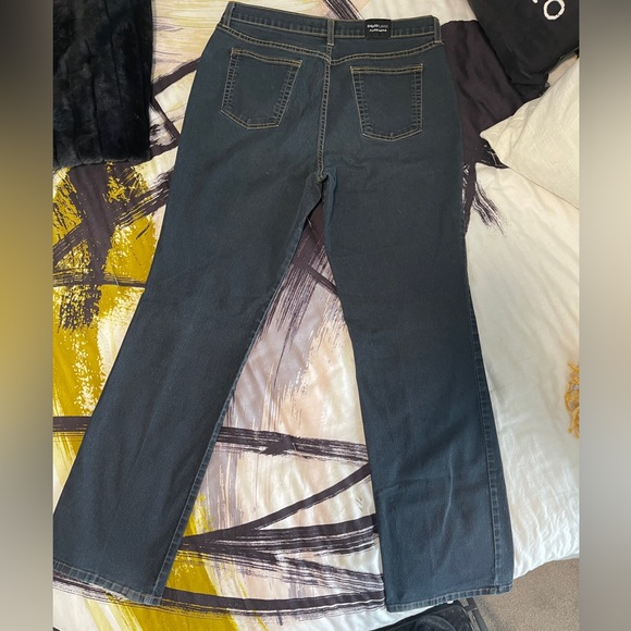 GUC David Kahn Jeans 5 Pocket Bootcut Jeans, Black, Size 14 - Picture 7 of 9